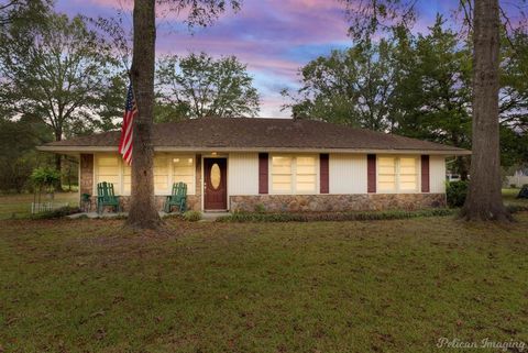 A home in Keithville