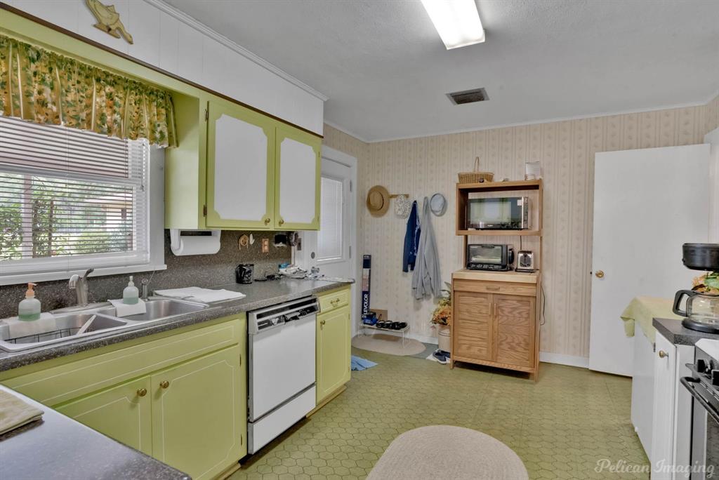 Keithville, Louisiana 71047, United States, 3 Bedrooms Bedrooms, ,1 BathroomBathrooms,Residential,Pending,31569