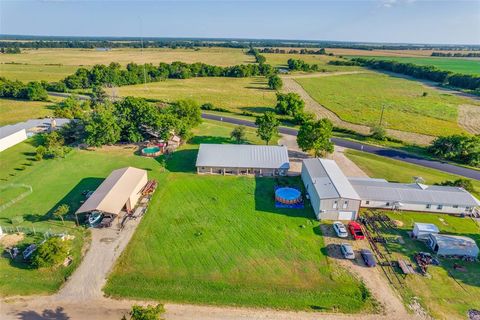 1590 Farm Road 2352 Sumner TX 75486