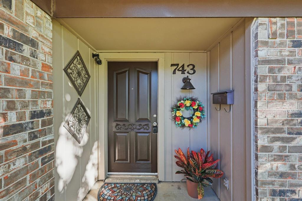 743 Idlewilde Drive