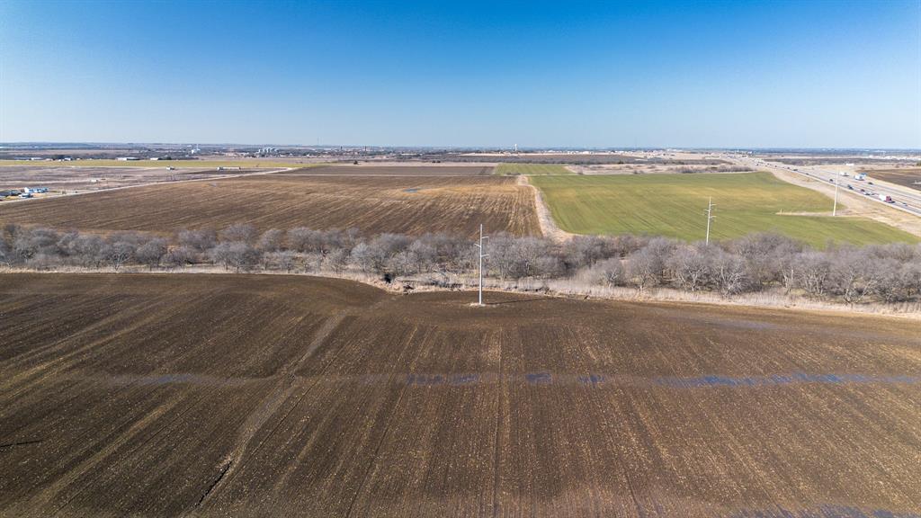 H DEATON; S WHITE - Land