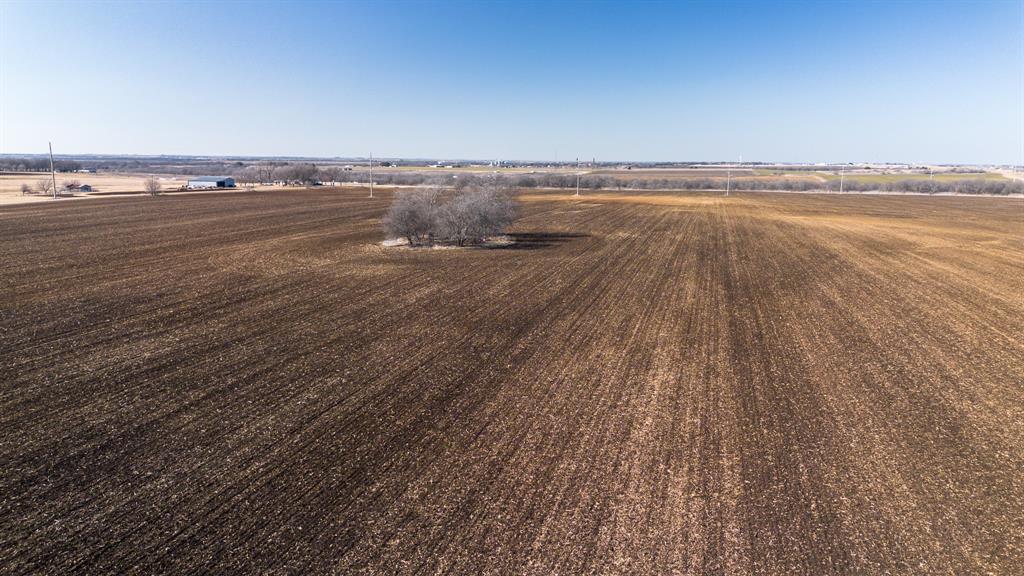 H DEATON; S WHITE - Land