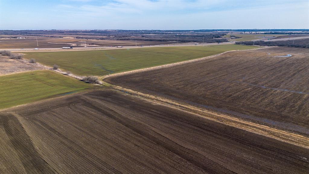 H DEATON; S WHITE - Land