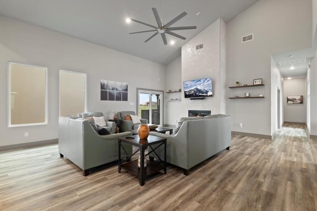 Equestrian Acres - Residential