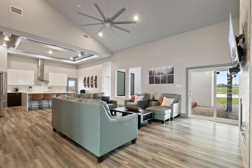 Equestrian Acres - Residential