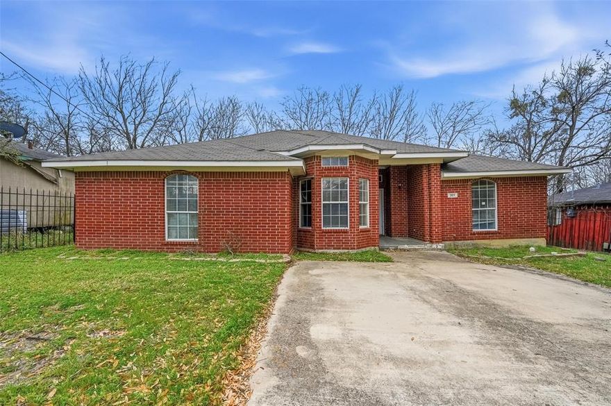 As-Is Sale! Opportunity awaits at this 3-bedroom, 2-bath home located at West Tawakoni Lake. Enjoy easy access to the lake with a community dock and a lakefront common area, plus city water and sewer availability. Neighborhood amenities include a boat ramp, fishing pier, and picnic area. Conveniently located near the city recreational park, Deer Run Golf Course, additional boat ramps, and local restaurants. Ideal for investors or buyers seeking a starter home in a lake-access community. The seller has never occupied the property and has no personal knowledge of its condition; a foundation issue is suspected. All utilities are currently off, and buyers are responsible for activating utilities for inspections. Seller and listing agent make no representations regarding the condition of the structure, systems, or any aspect of the property.