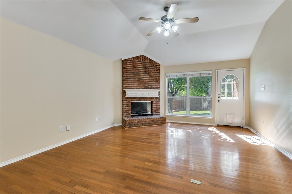 816 E Huitt Lane