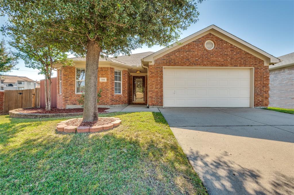 816 E Huitt Lane