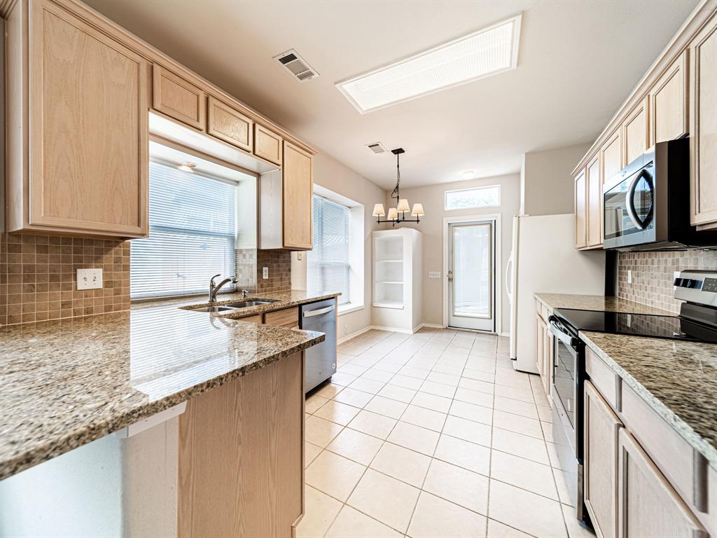 Lakes Of Preston Vineyards Villages Ph One Th - Residential Lease