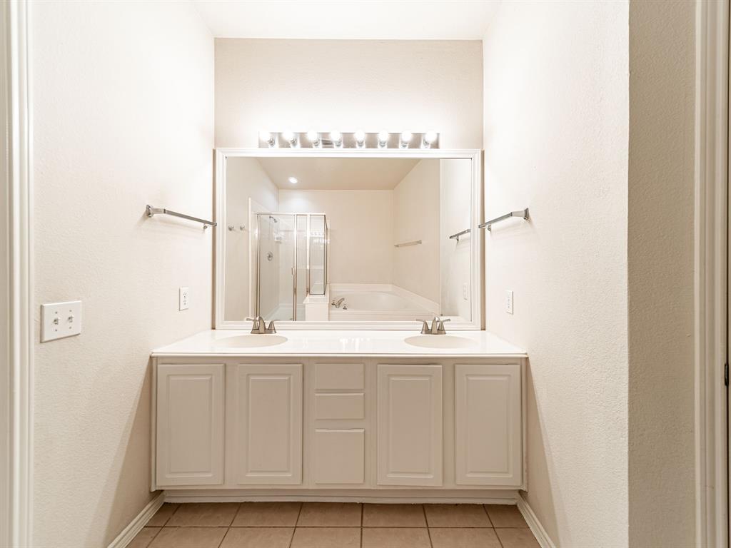 Lakes Of Preston Vineyards Villages Ph One Th - Residential Lease