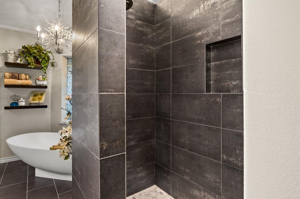 Holly Creek - Residential