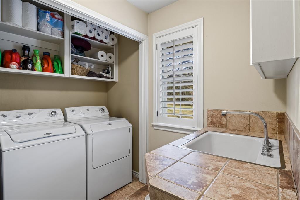 Holly Creek - Residential