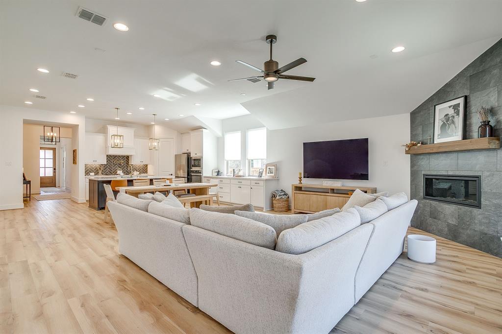 WALSH RANCH - Residential