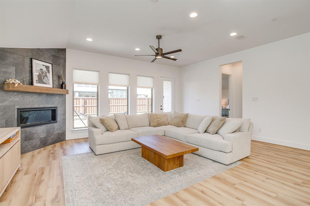 WALSH RANCH - Residential