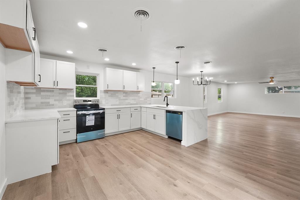 861 Woodcrest Drive
