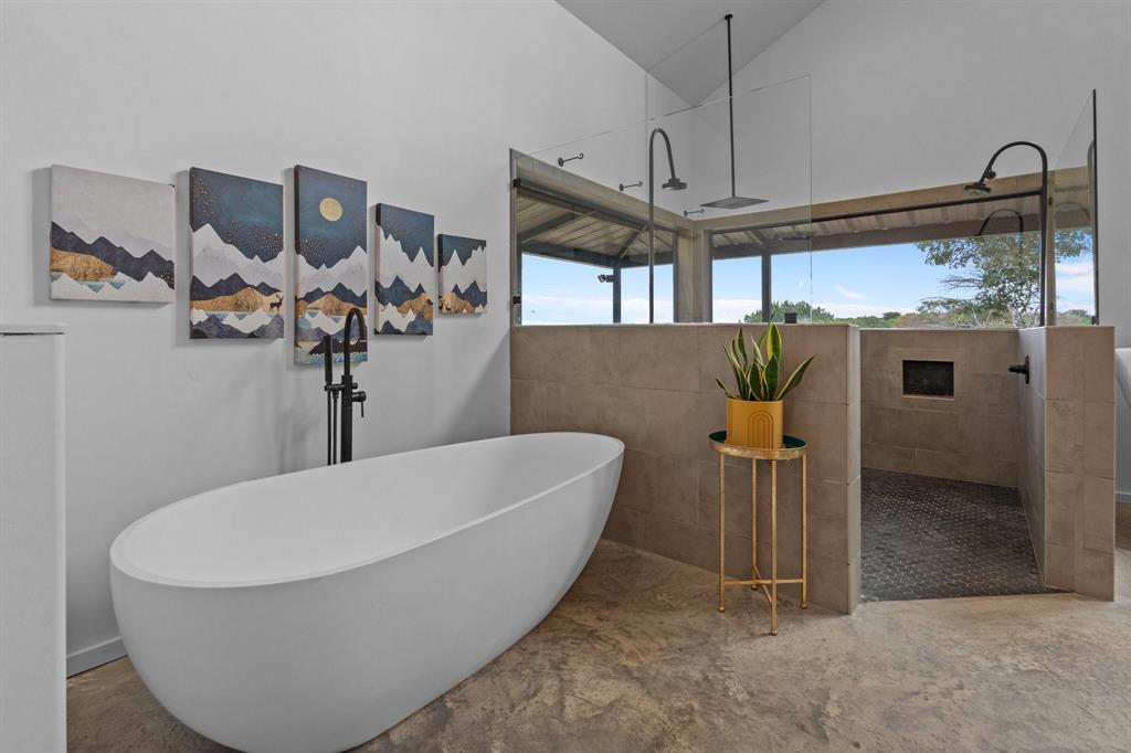 T & P Rr Co Surv Abs #1444 - Residential