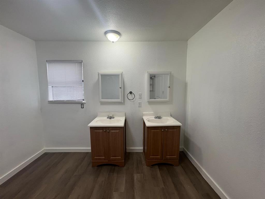 J Ellison Surv - Residential Lease