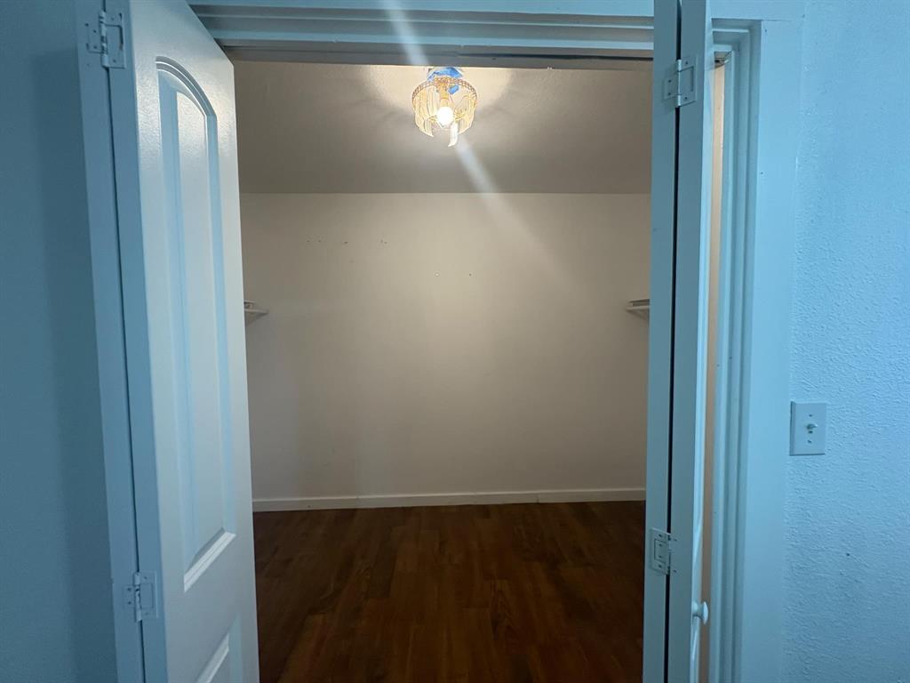 J Ellison Surv - Residential Lease