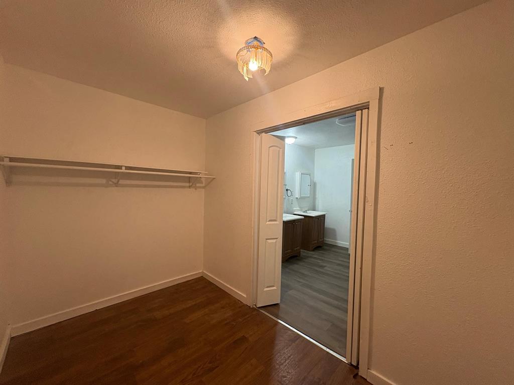 J Ellison Surv - Residential Lease