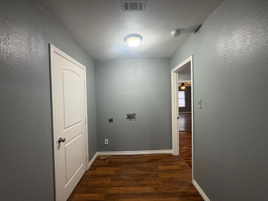 J Ellison Surv - Residential Lease