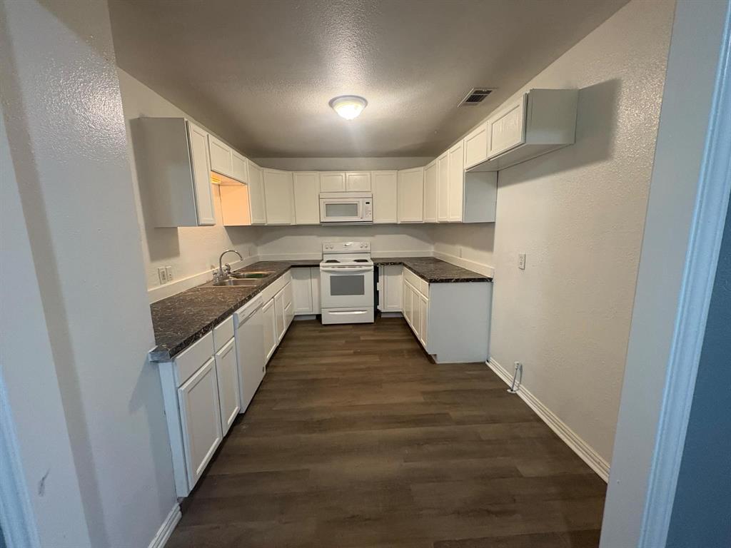 J Ellison Surv - Residential Lease