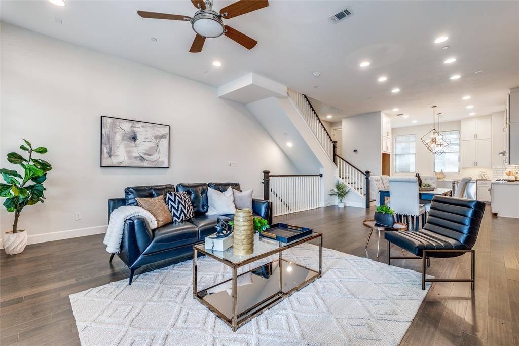 1323 Arch Place