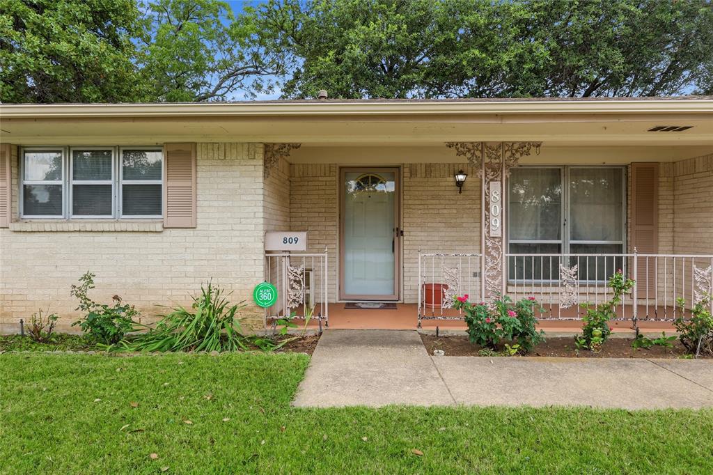 809 Donna Drive