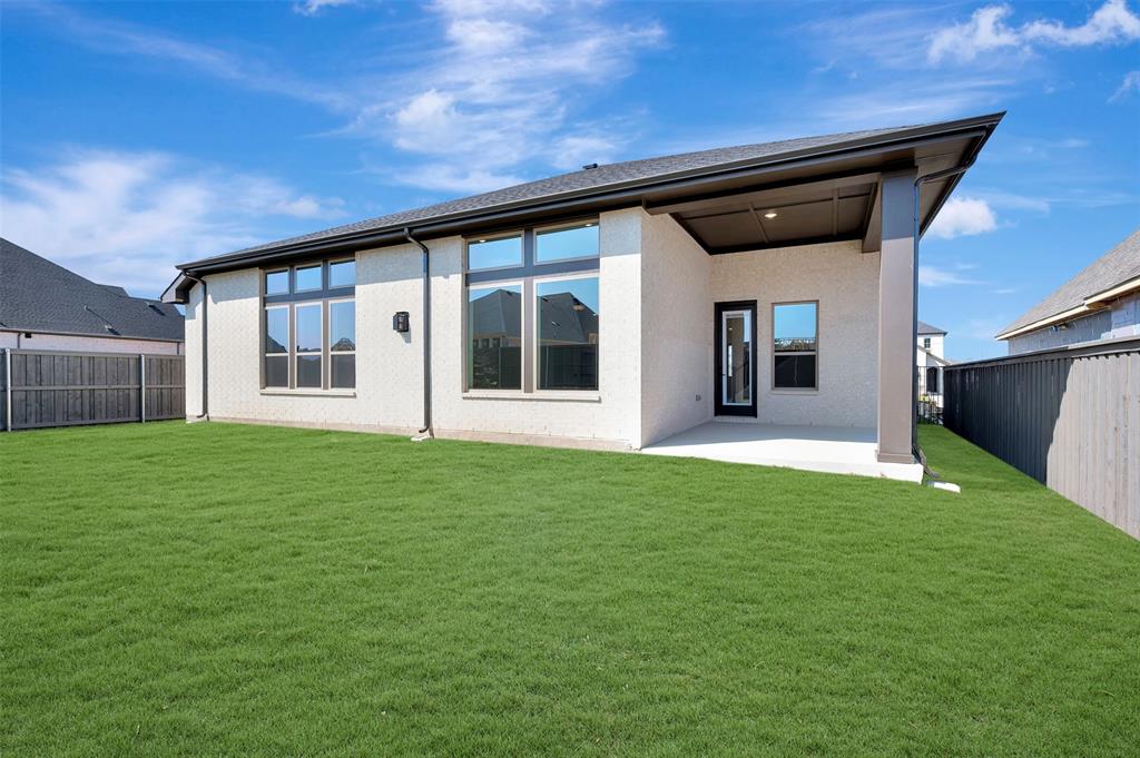 3575 Redbud Fower Trail