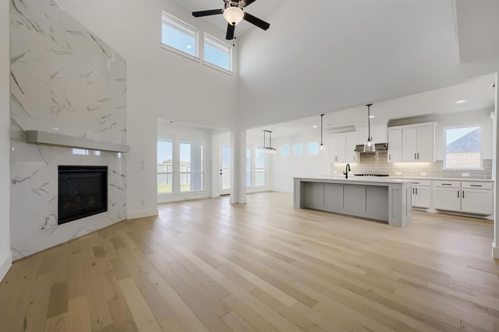 12117 Orchard Lane