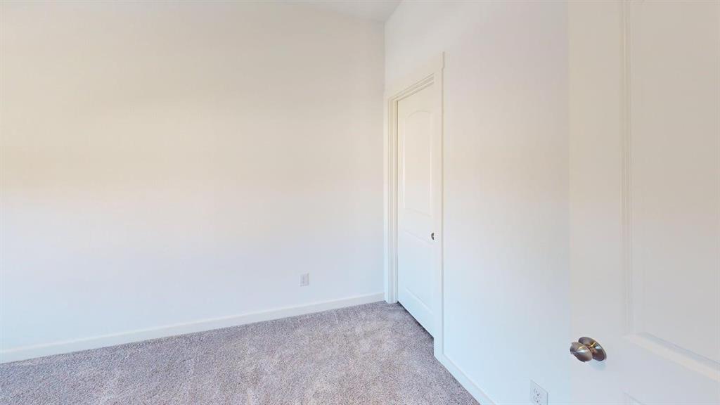 Apples Crossing - Residential Lease