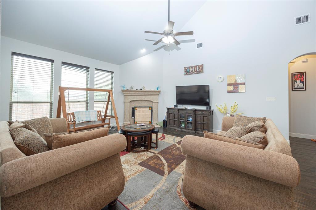 PHILLIPS CREEK RANCH PH 4B - Residential Lease