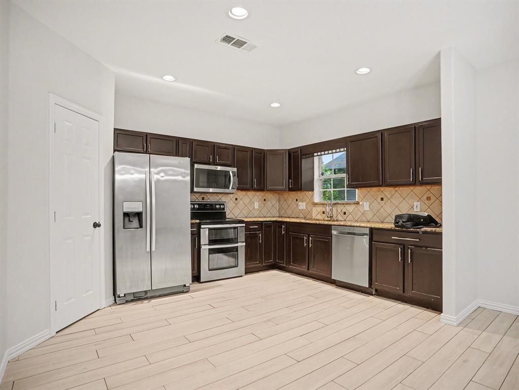 Winnetka Summit - Residential