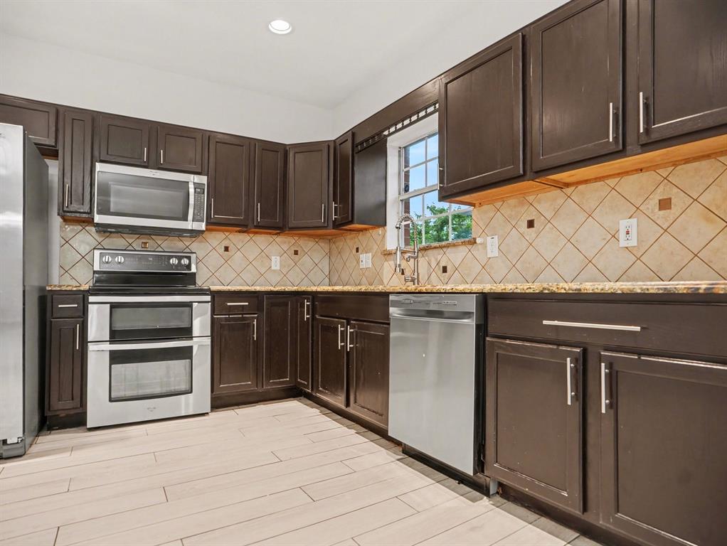 Winnetka Summit - Residential