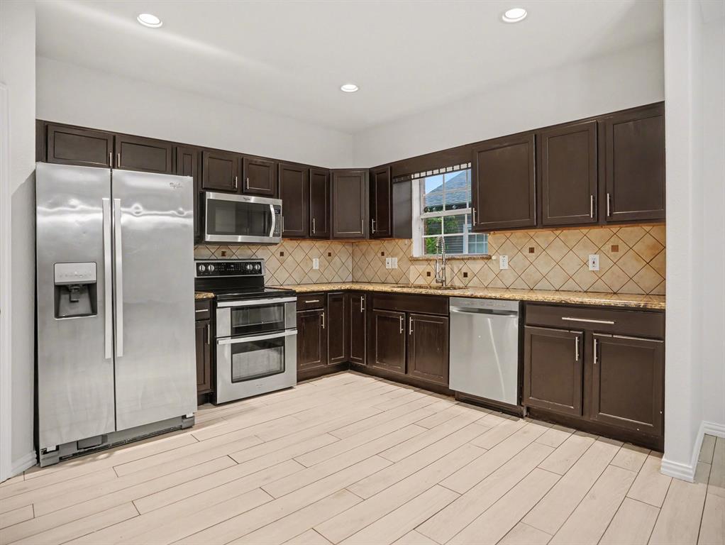 Winnetka Summit - Residential