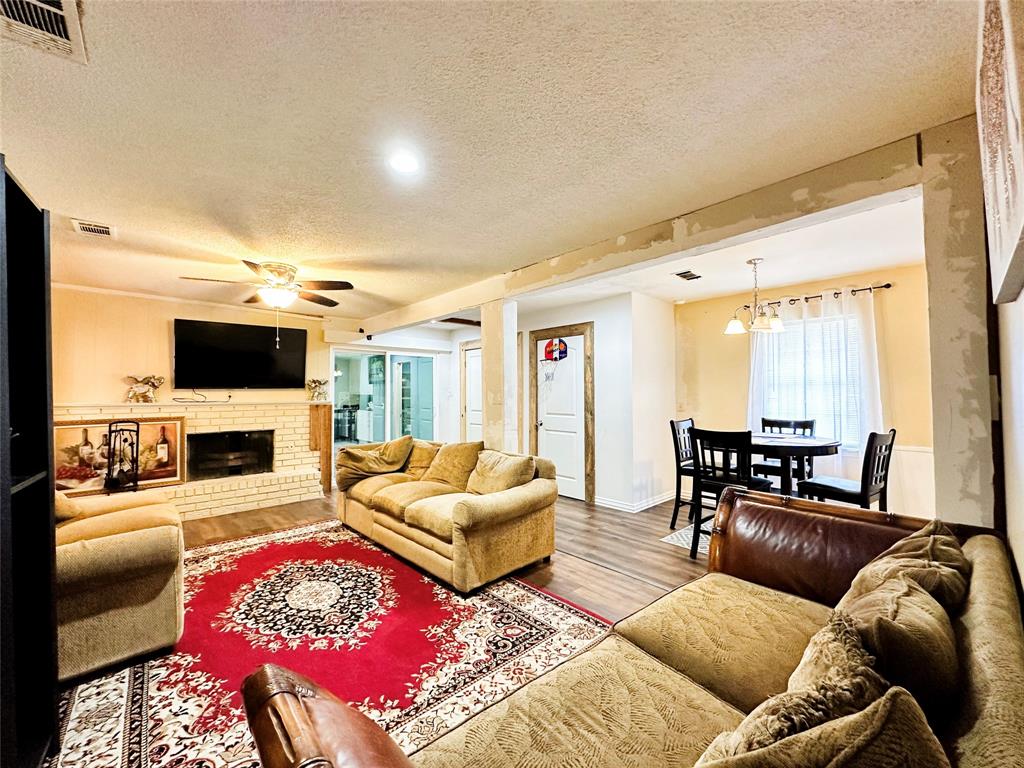929 3rd Street