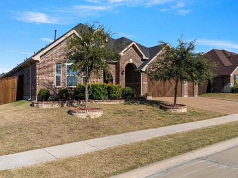 A home in McLendon Chisholm