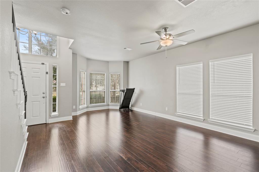 313 Wallford Lane