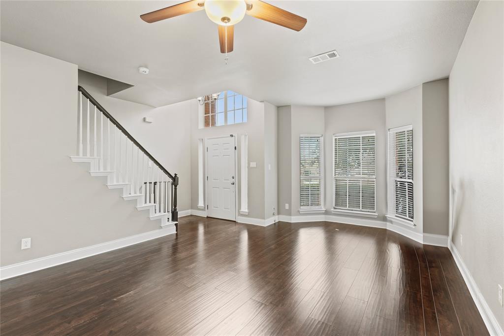 313 Wallford Lane