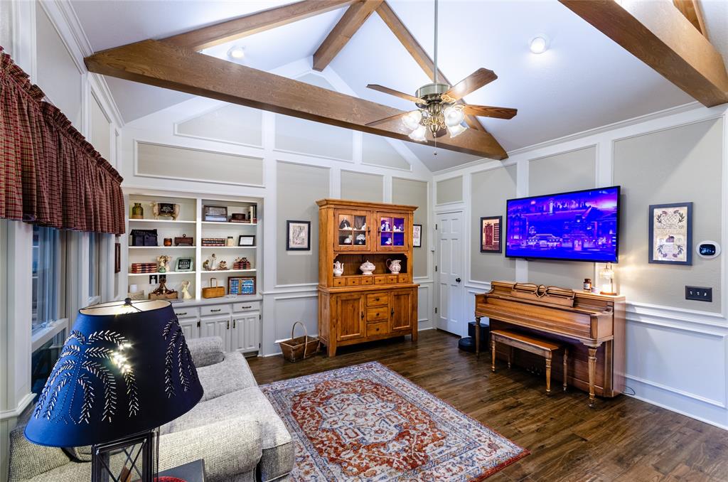 4009 Wilshire Court