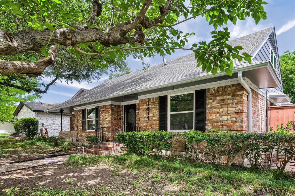 1414 Dumont Drive