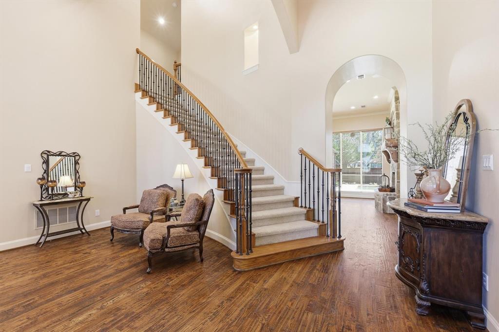 4629 Manor Way