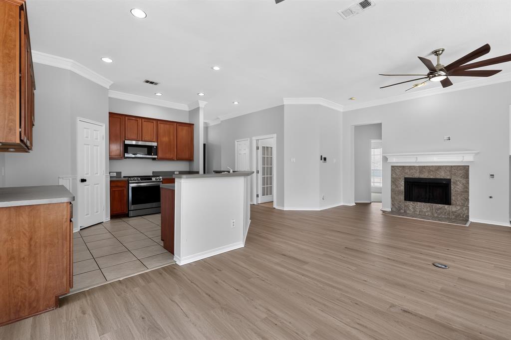 6819 Woodcrest Lane