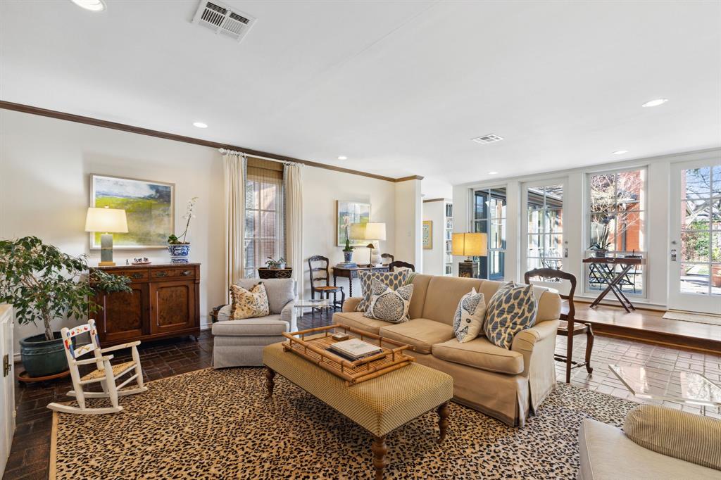 Devonshire - Residential