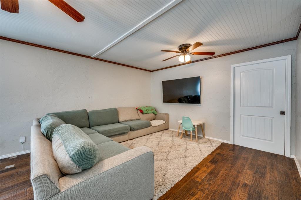 526 Ridgemont Drive