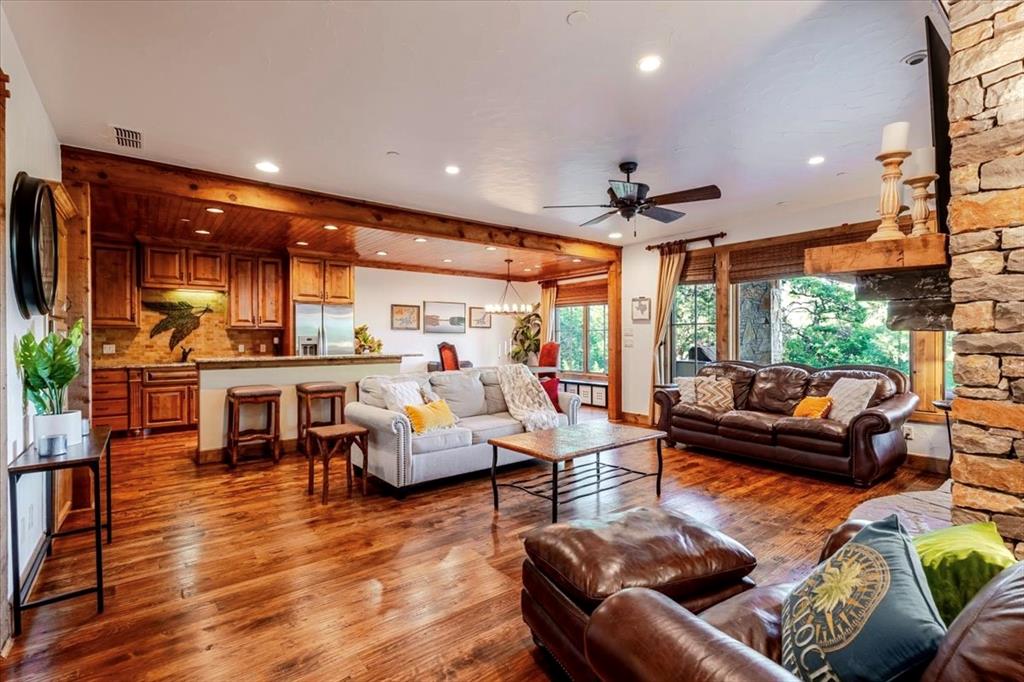 1633 Scenic Drive 102