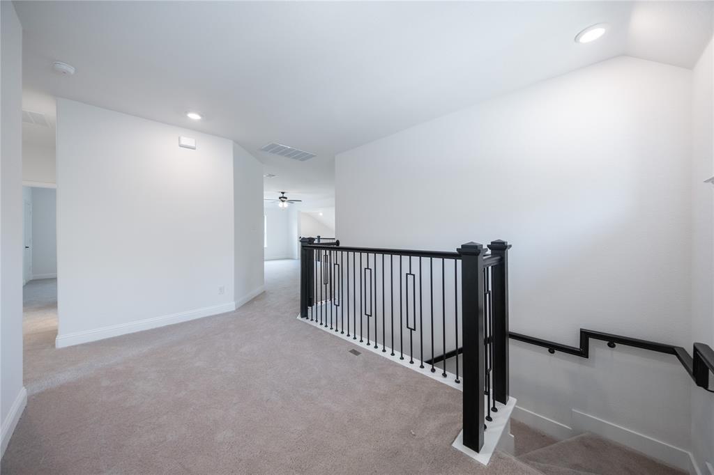 Valencia on the Lake - Residential