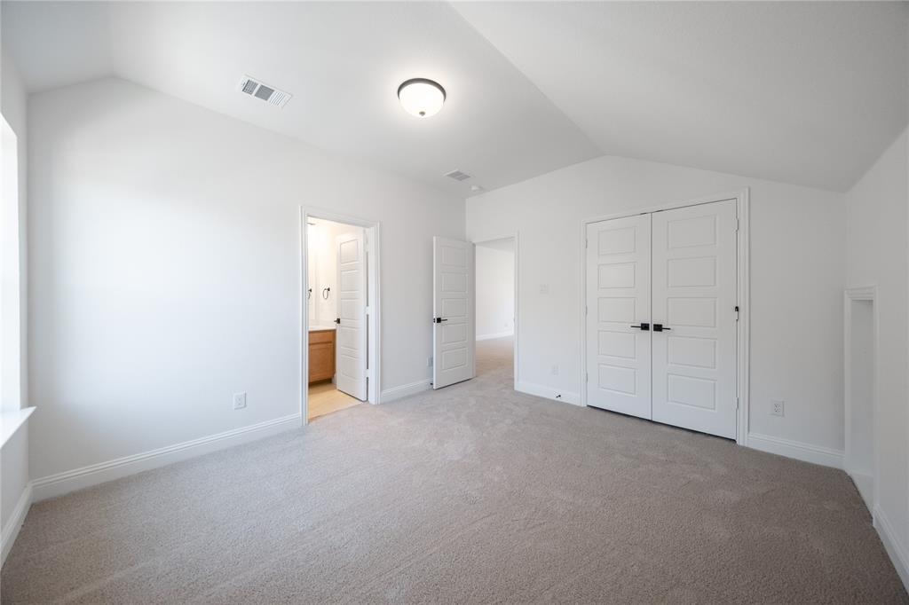 Valencia on the Lake - Residential