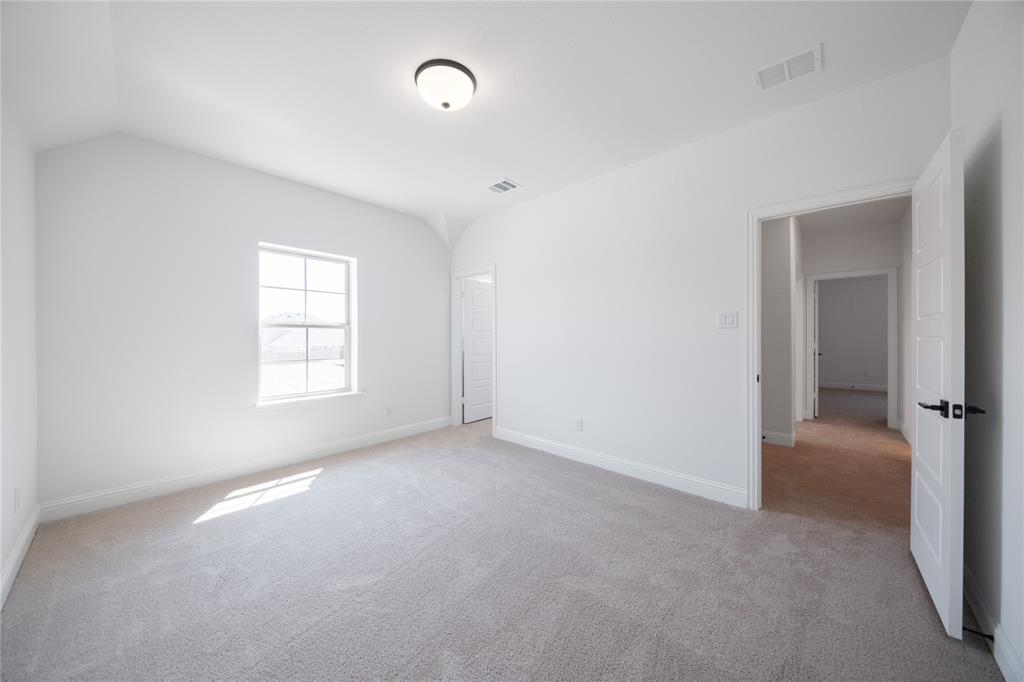 Valencia on the Lake - Residential