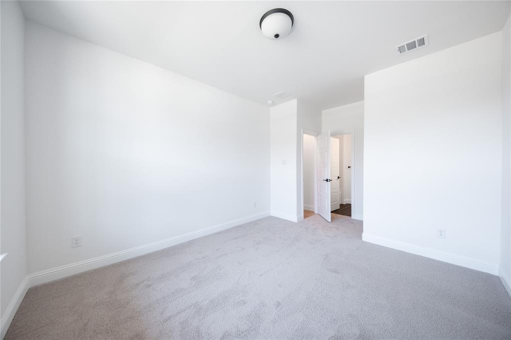 Valencia on the Lake - Residential