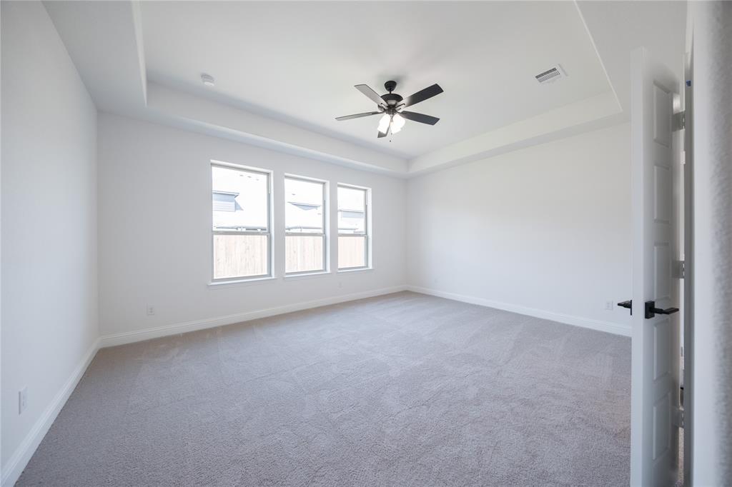 Valencia on the Lake - Residential